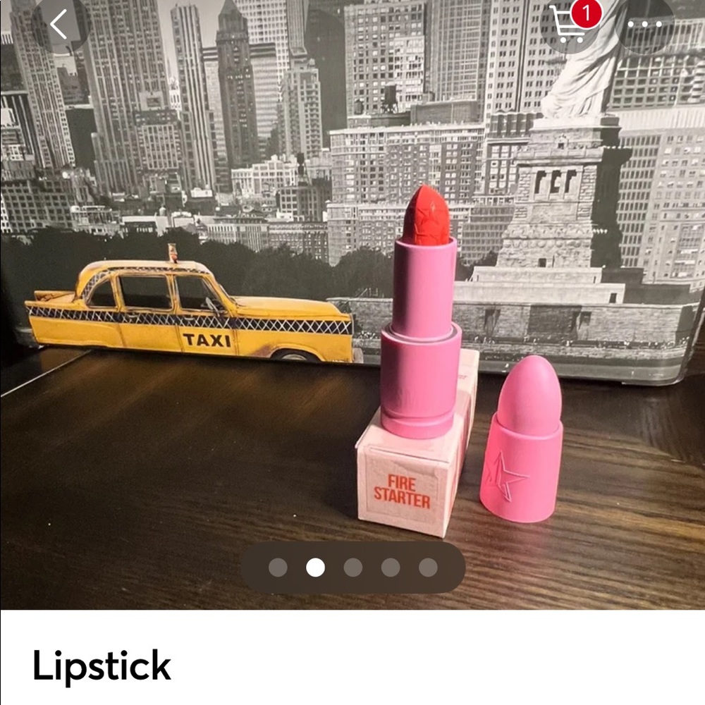 LIP - Picture 2 of 5